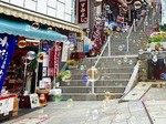 石段街でシャボン玉.jpg